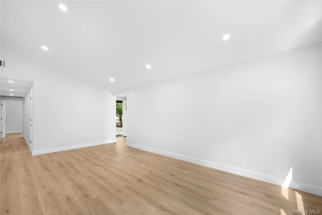 Photo of 87 Cranford Boulevard