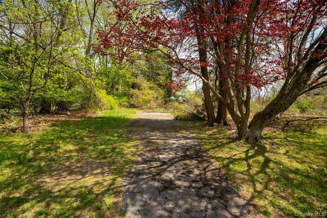 Photo of 104 Westlake Drive