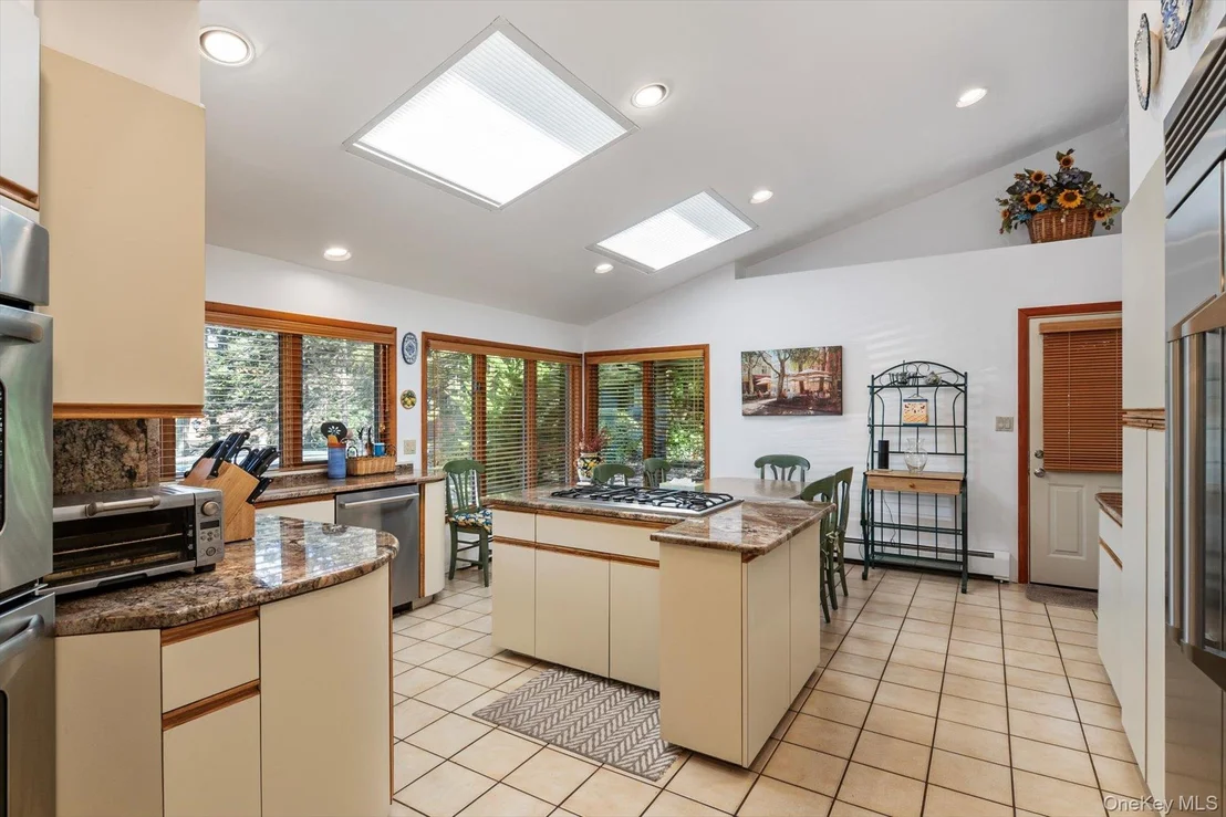 Photo of 17 Treeview Drive