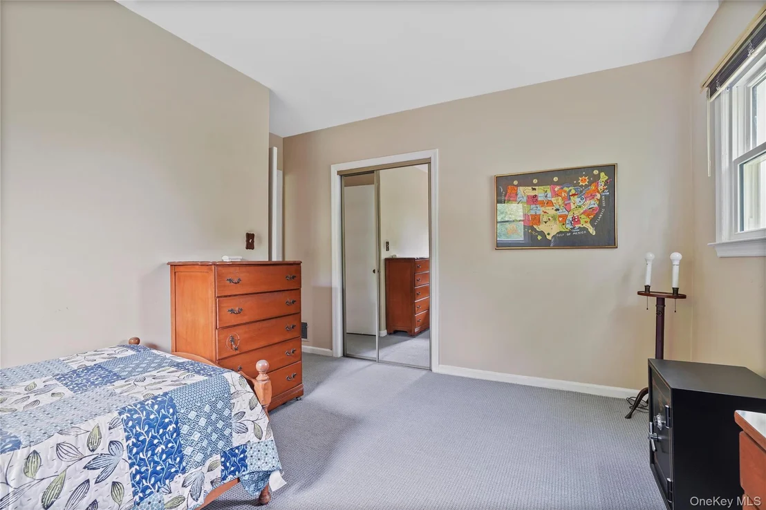 Photo of 11 Maplemoor Lane