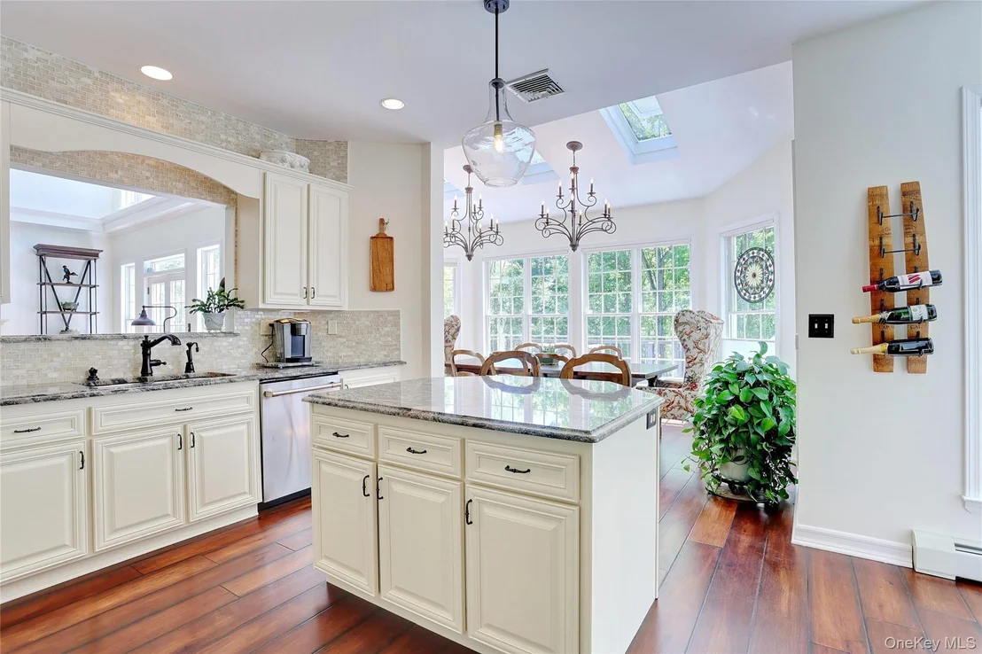 Photo of 2 Phillips Drive