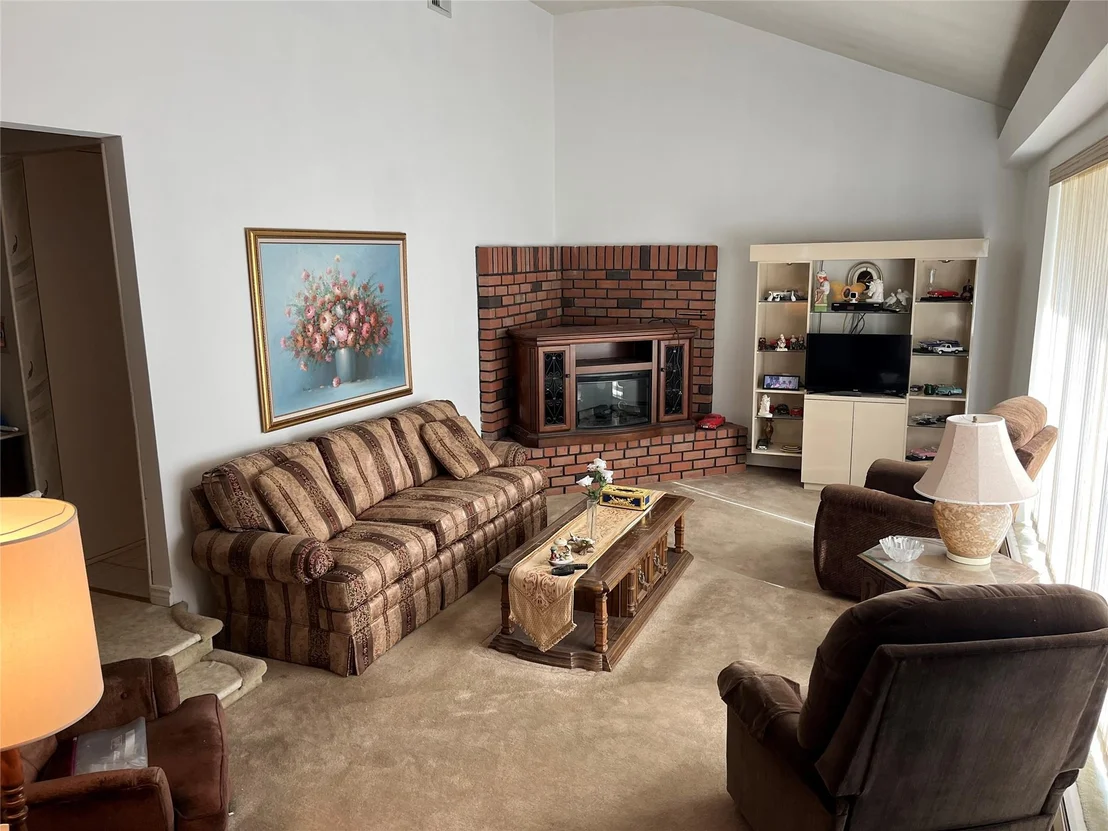 Photo of 75 Ryder Avenue