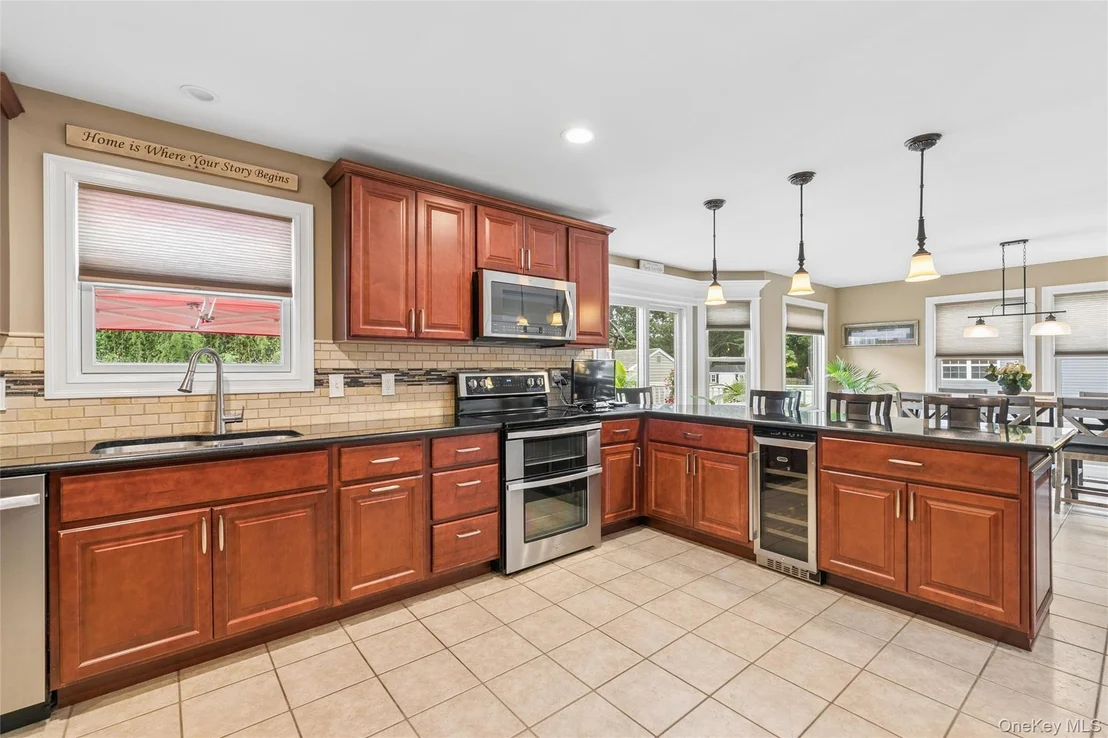 Photo of 406 Carnation Drive