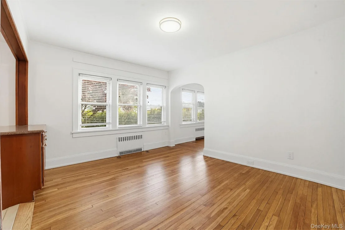 Photo of 42 Beverly Road