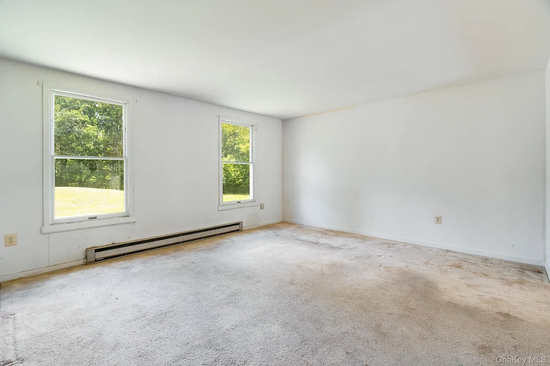 Photo of 16 Riverside Drive
