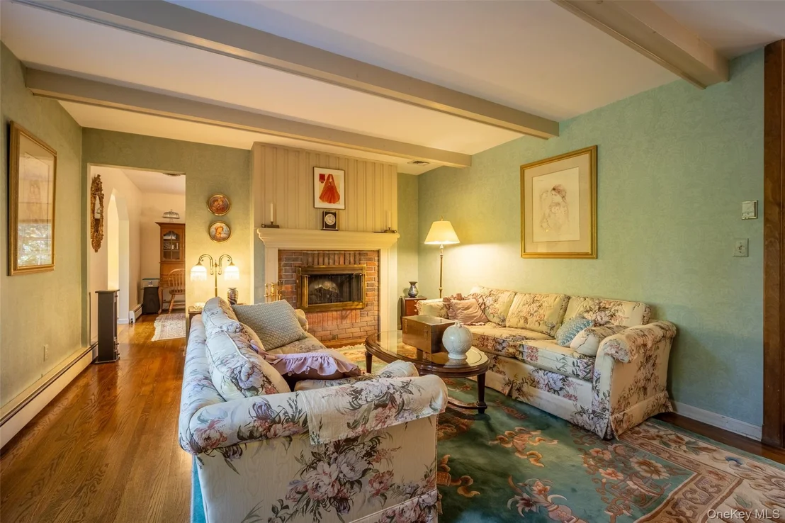 Photo of 102 Stream Lane