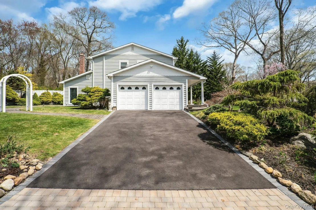 Photo of 39 McLane Drive