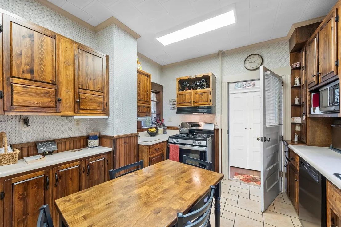 Photo of 187 Willow Avenue