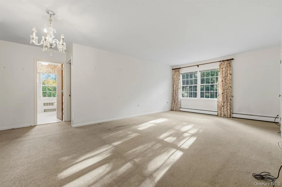 Photo of 17 Whitehouse Avenue