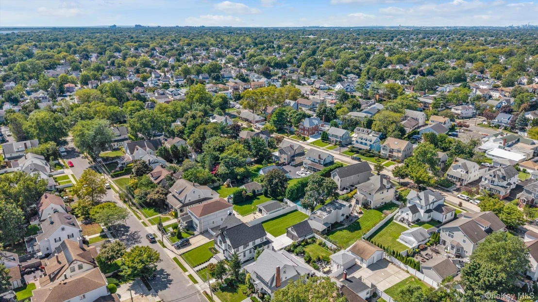 Photo of 27 2nd Street