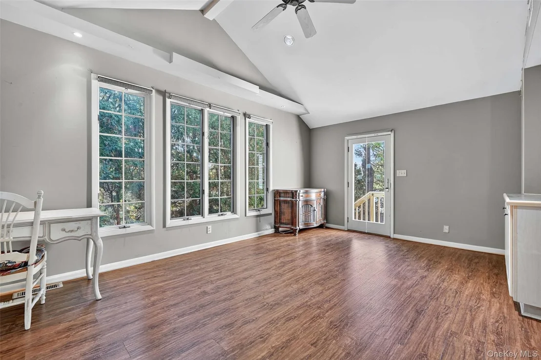 Photo of 23 Maplewood Boulevard