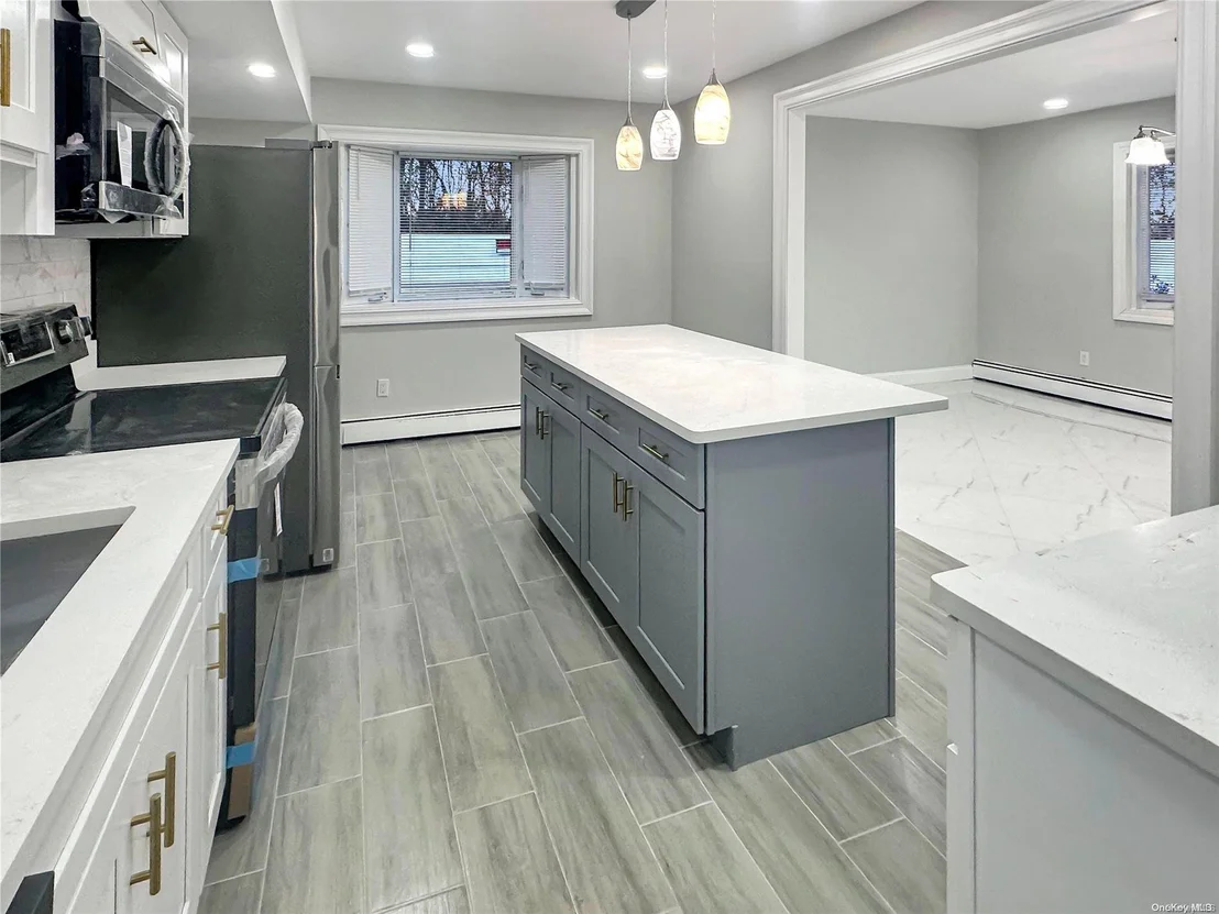 Photo of 144 Alexander Avenue