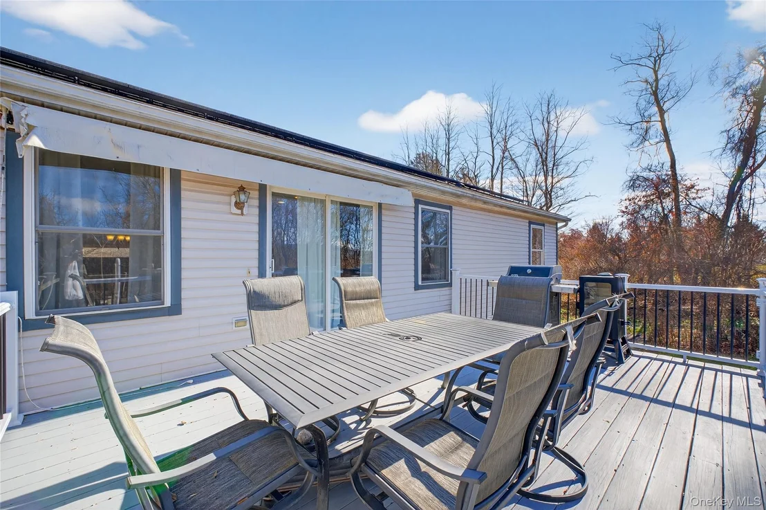 Photo of 387 Cornwall Hill Road