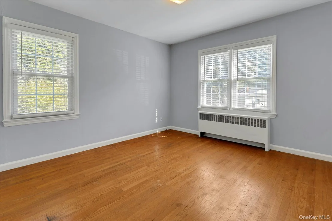 Photo of 4 Crescent Drive
