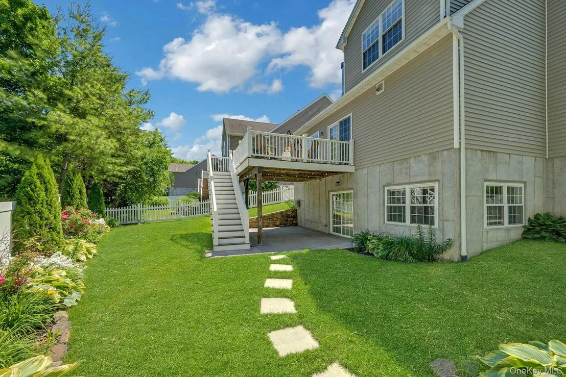 Photo of 1 Thornton Hill