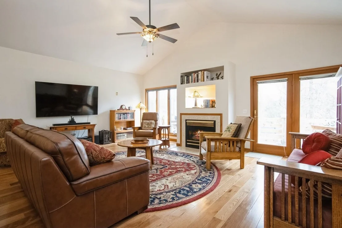 Photo of 12 Red Oak Lane