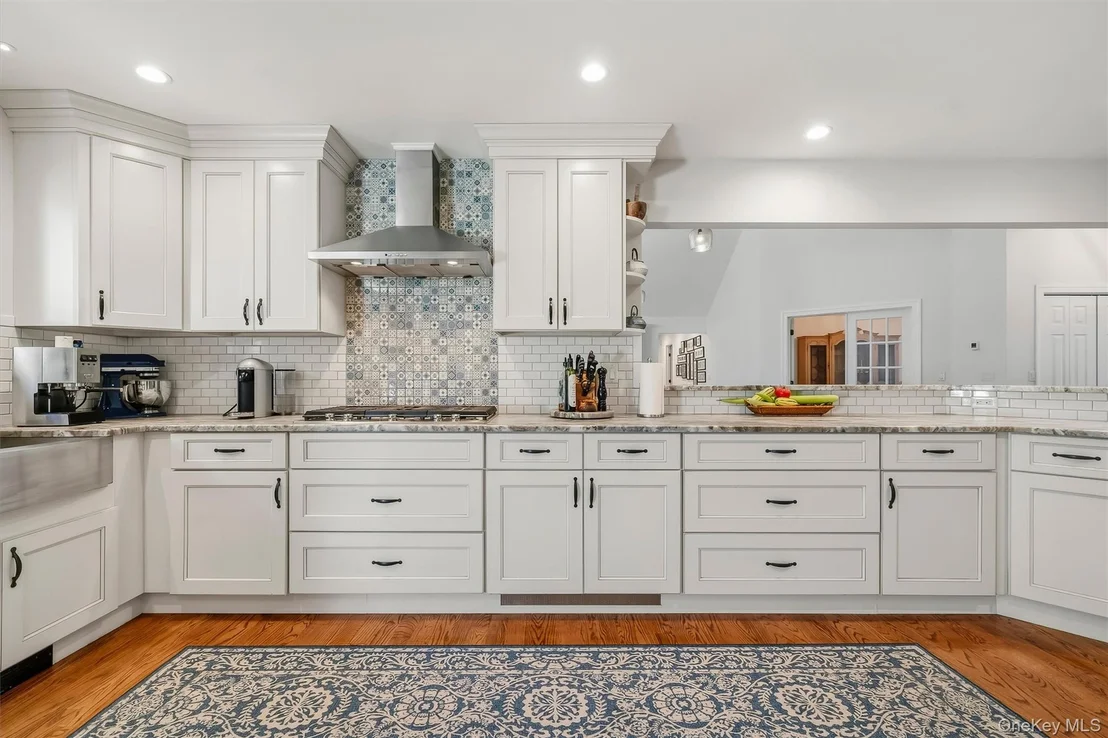 Photo of 12 Whitefield Avenue