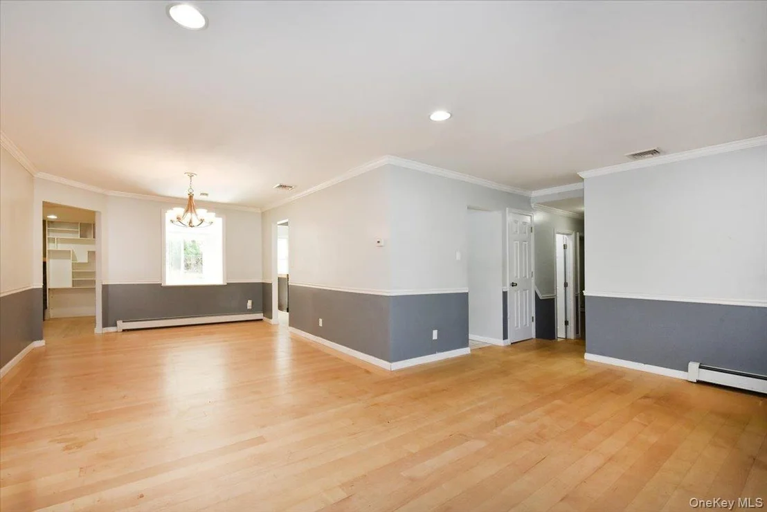 Photo of 20 Dumond Place