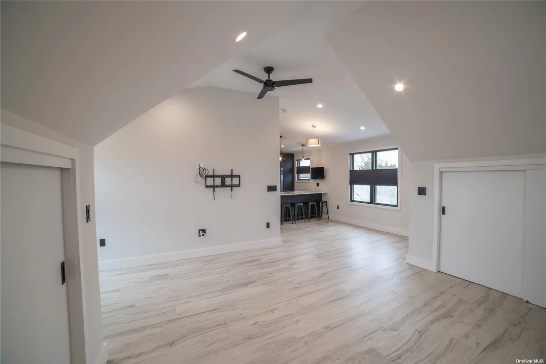 Photo of 263 Clement Avenue