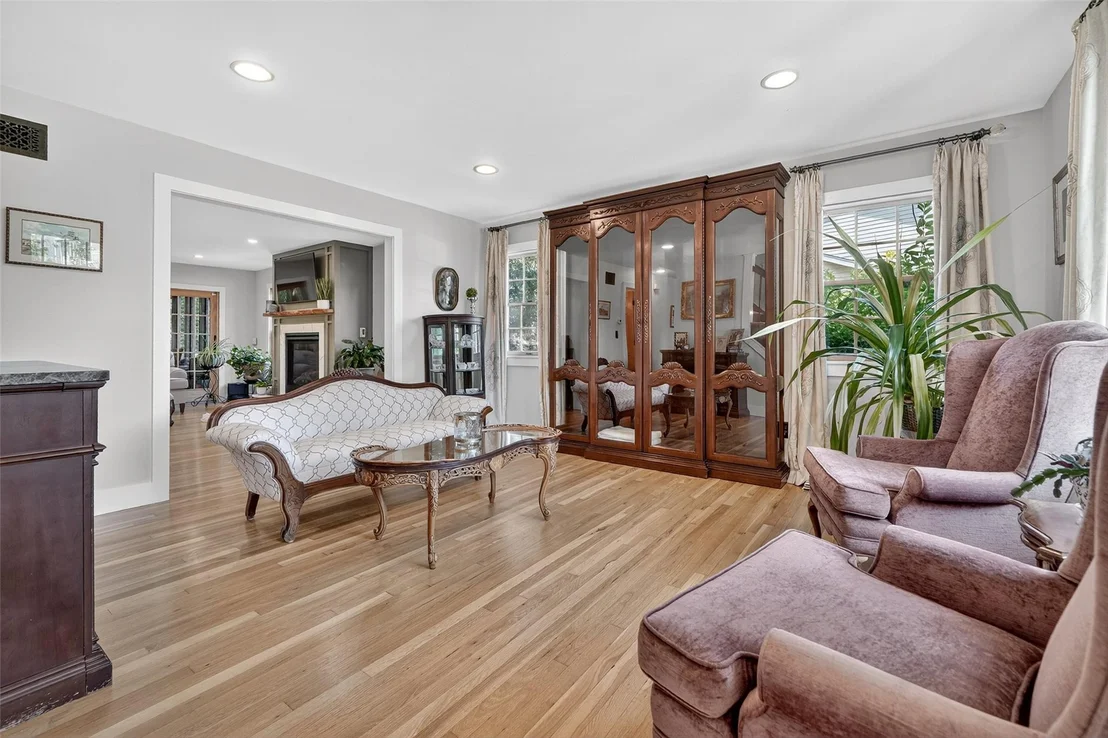 Photo of 13 Villa Drive