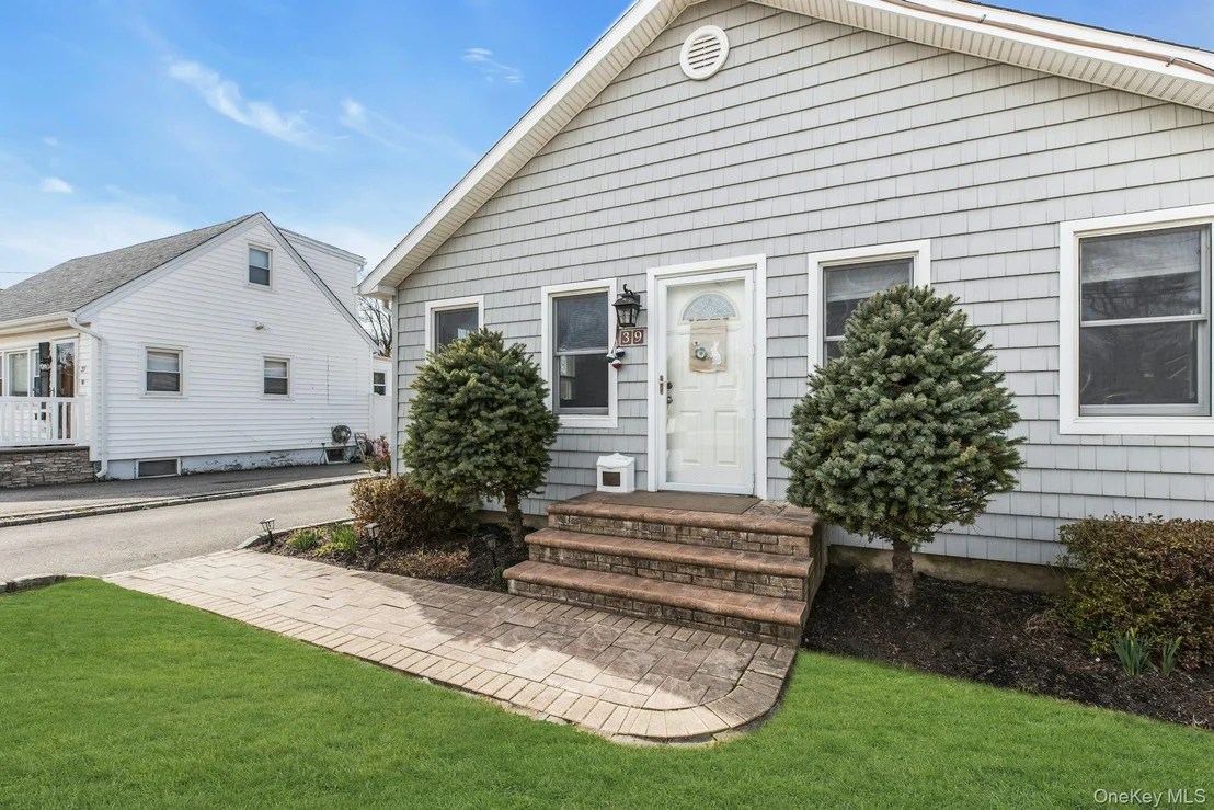 Photo of 39 Ocean Avenue