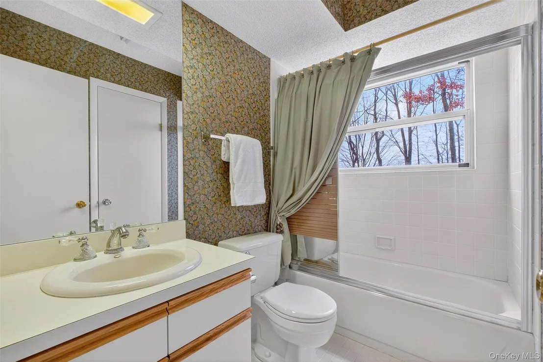 Photo of 201 Woodsbrooke Drive