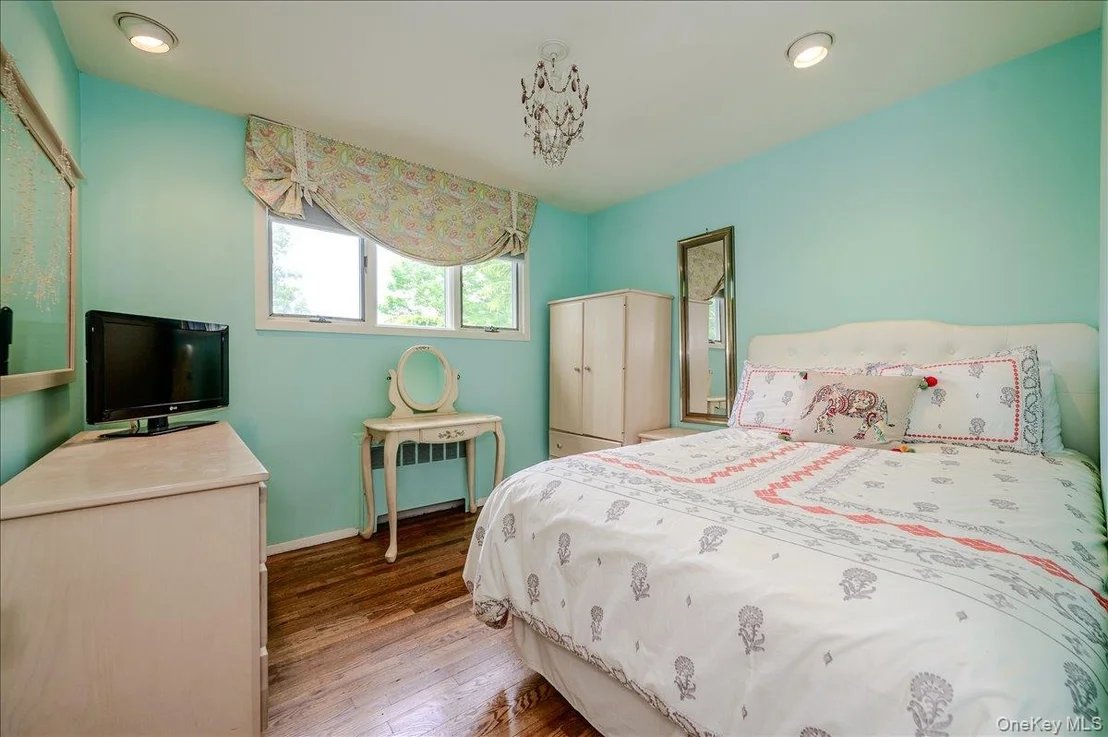 Photo of 2119 Oliver Way