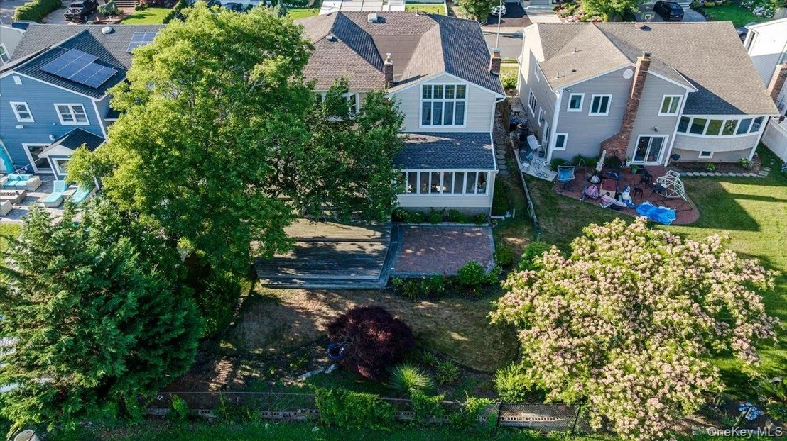 Photo of 330 Harbor Drive