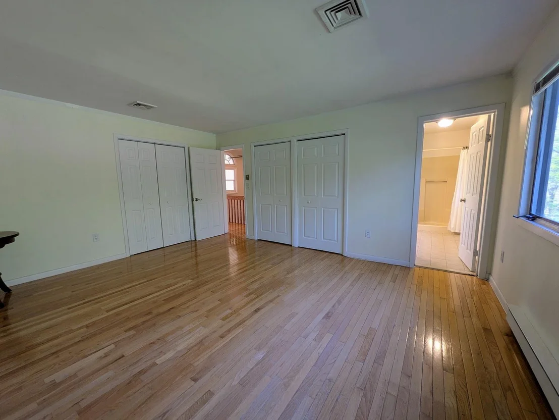 Photo of 4 Krystal Drive