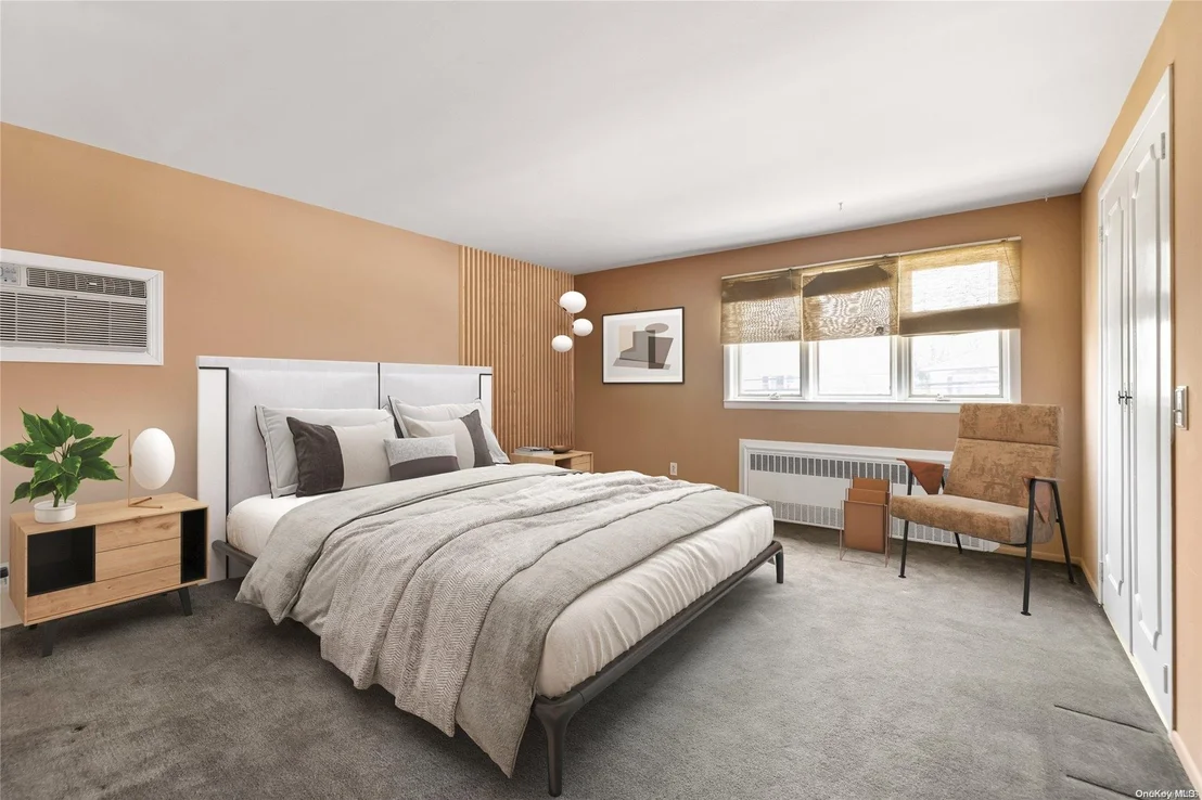 Photo of 102 Southern Parkway