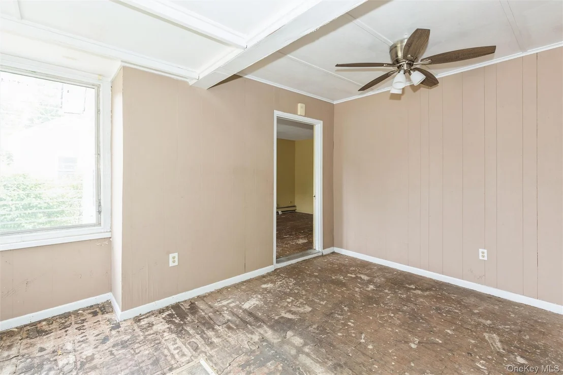 Photo of 23 S Summit Avenue