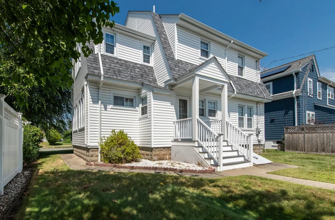 Photo of 19 Kingston Avenue