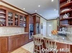Photo of 3352 Bayfield Boulevard