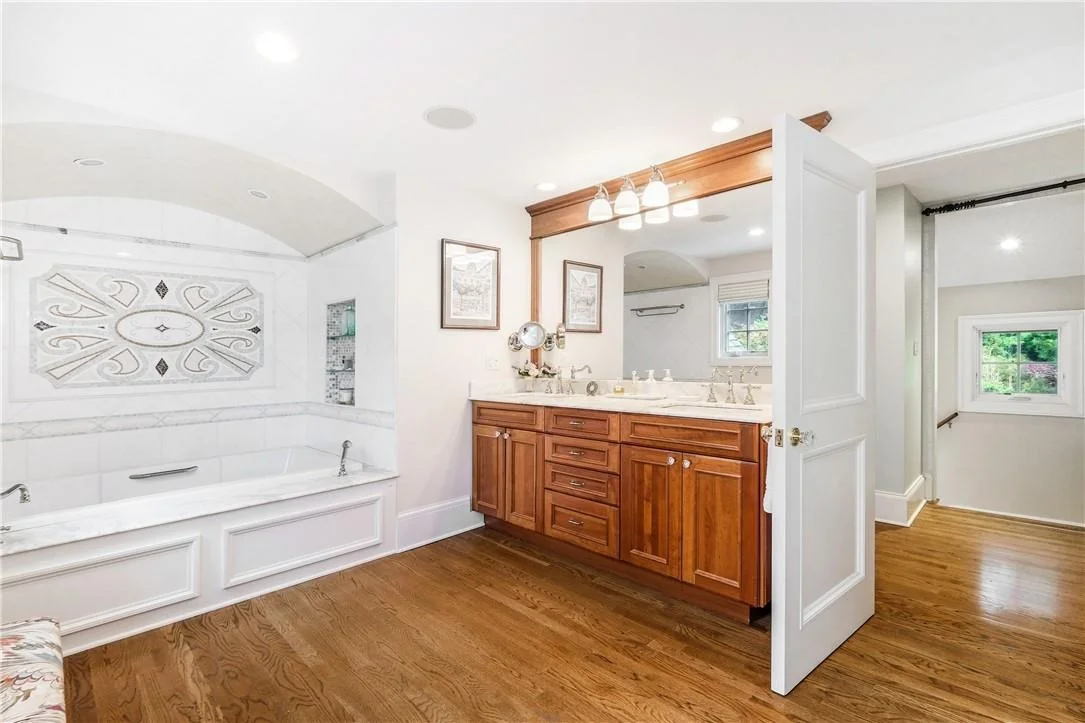 Photo of 8 Ridgewood Drive