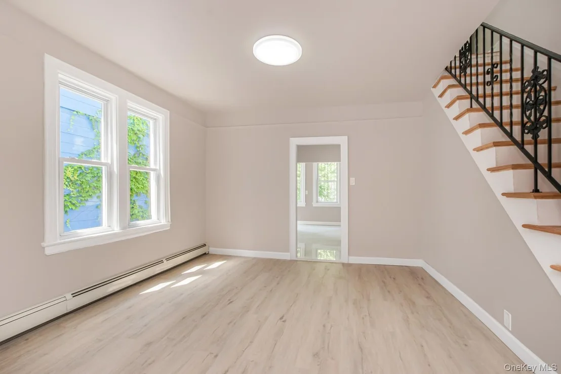 Photo of 427 Taylor Avenue