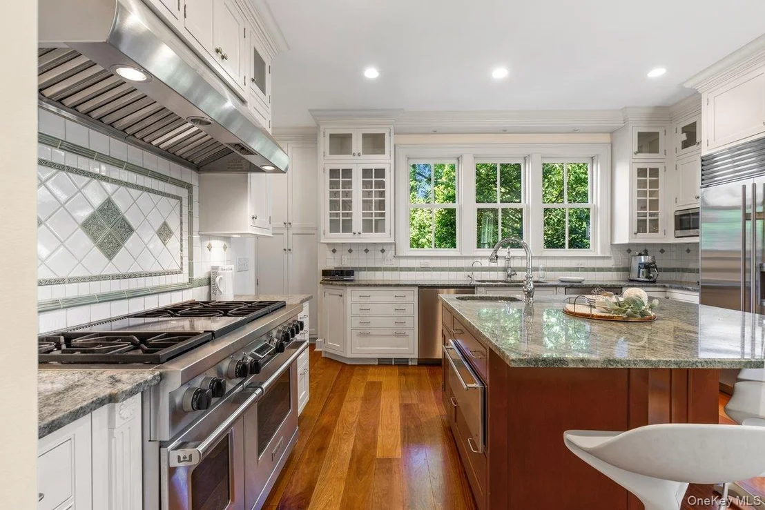 Photo of 731 Forest Avenue