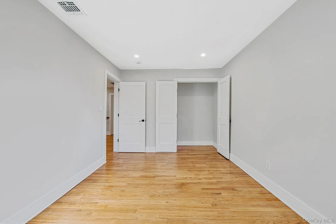 Photo of 64 Hedgerow Lane