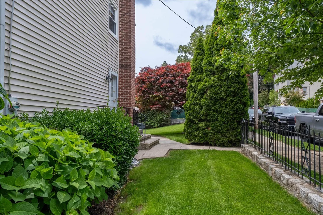 Photo of 529 Fourth Avenue