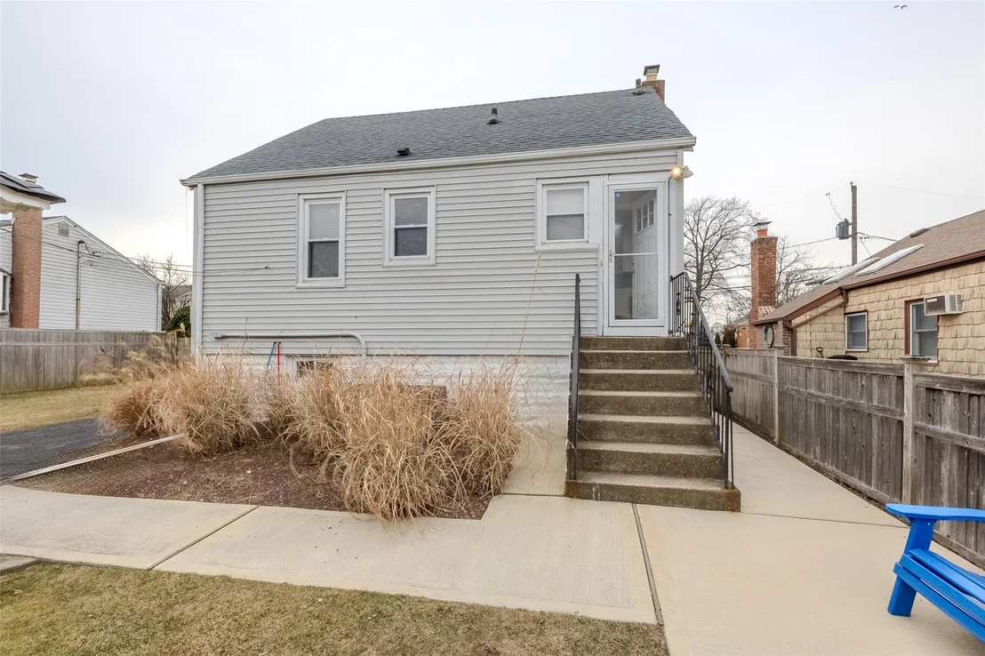 Photo of 2279 Townsend Road
