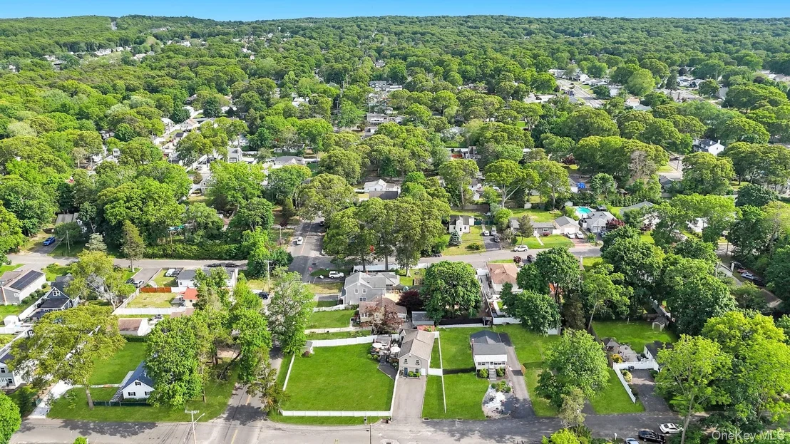 Photo of 20 Adirondack Drive