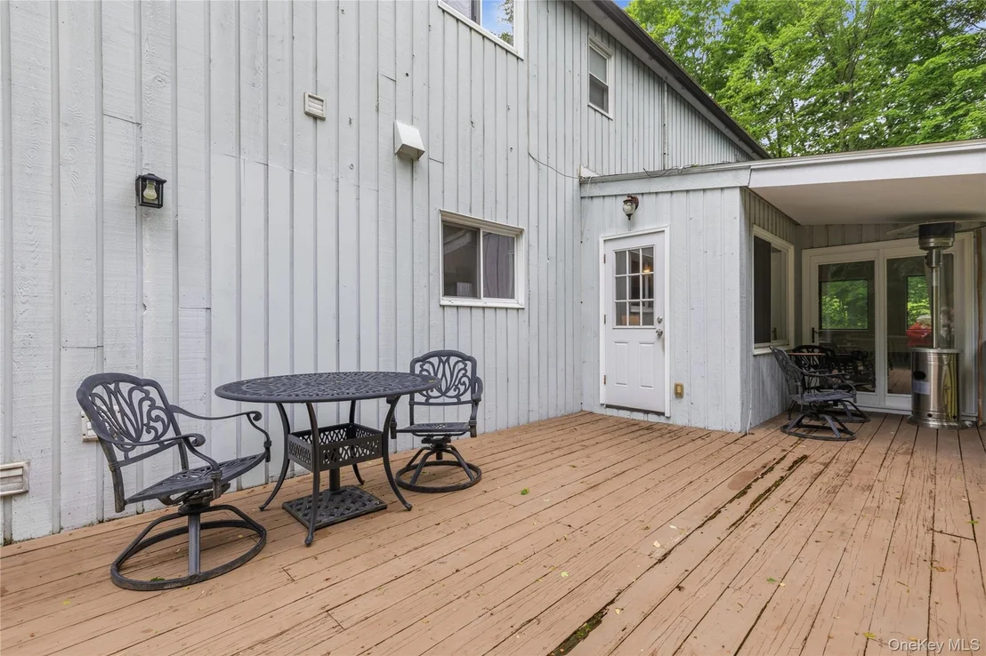 Photo of 65 Cliffside Lane