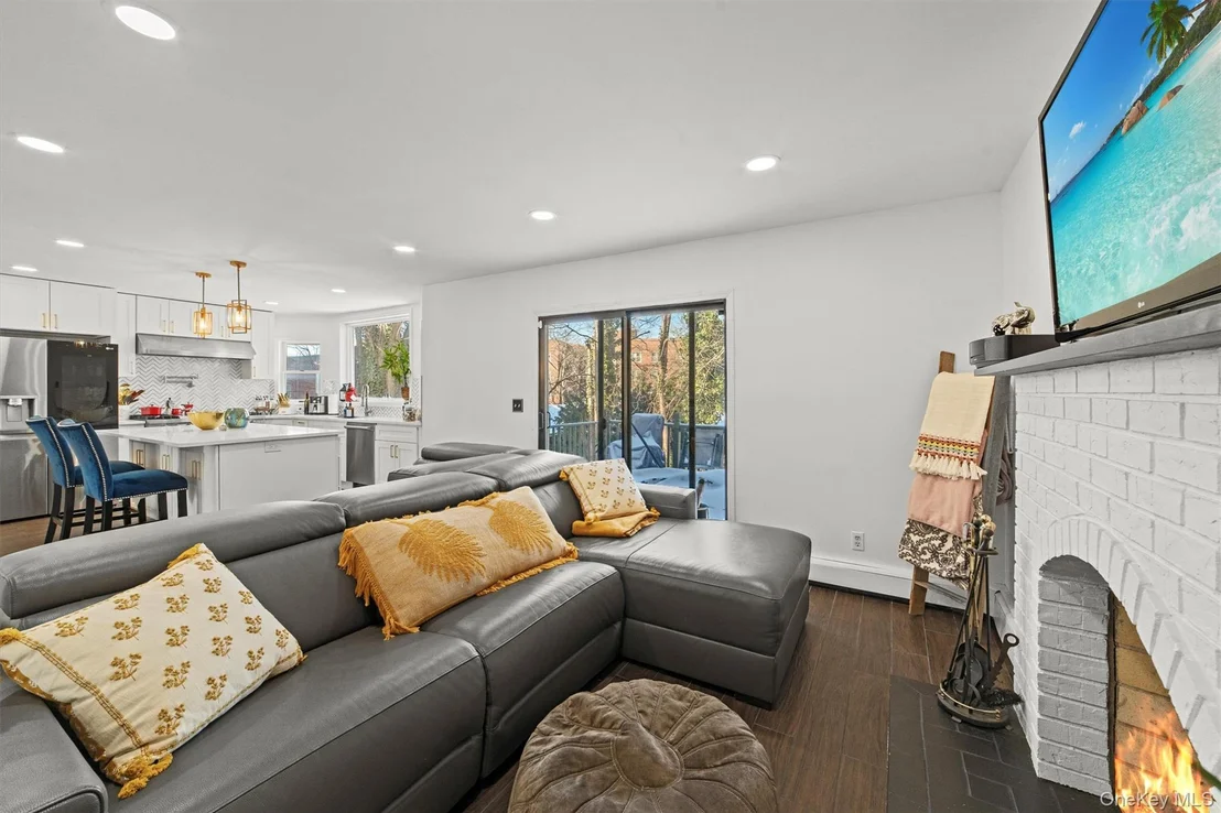 Photo of 21 Pershing Avenue