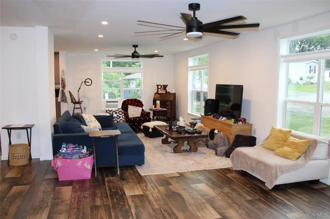 Photo of Unit 48 at 155 Metzger Road