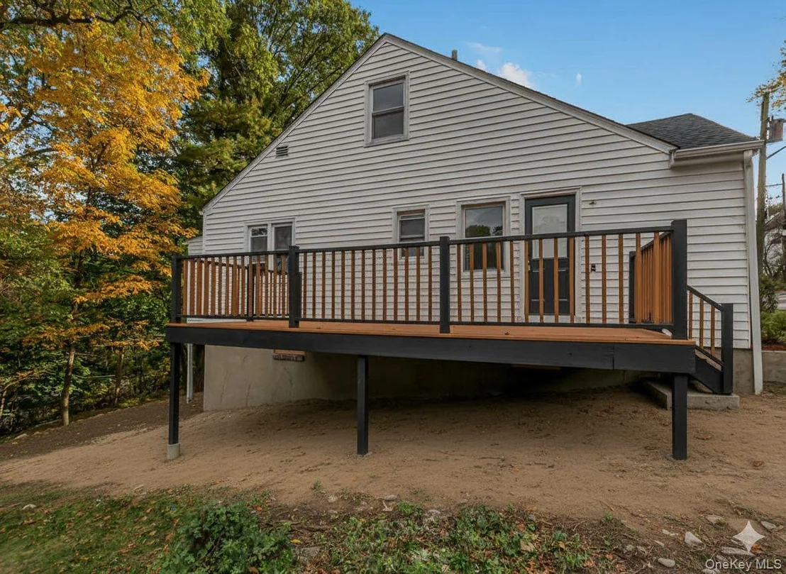 Photo of 25 Linn ( aka 183 Putnam Avenue) Place