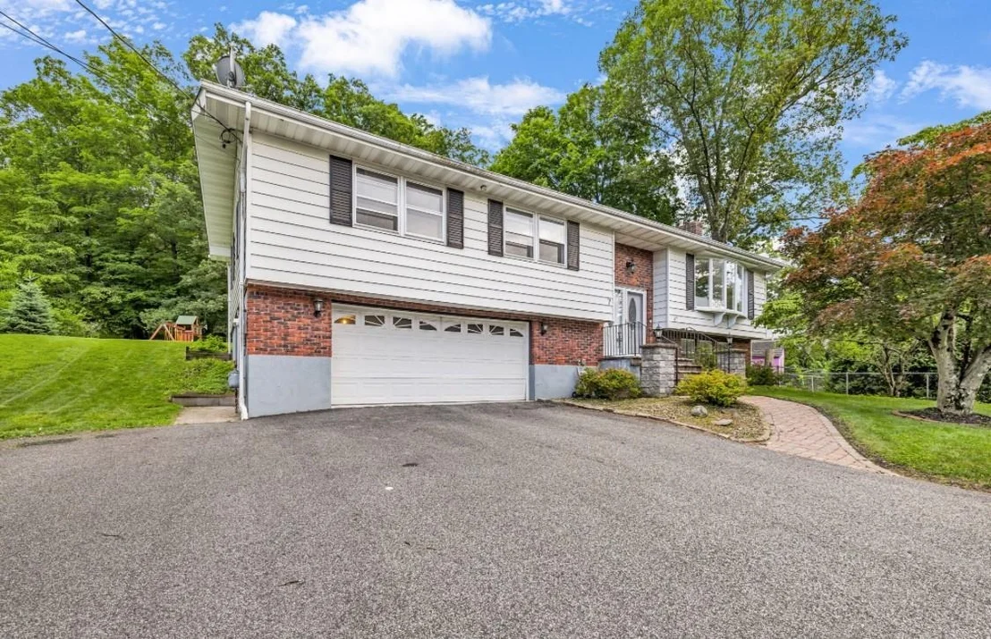 Photo of 7 Gregory Drive