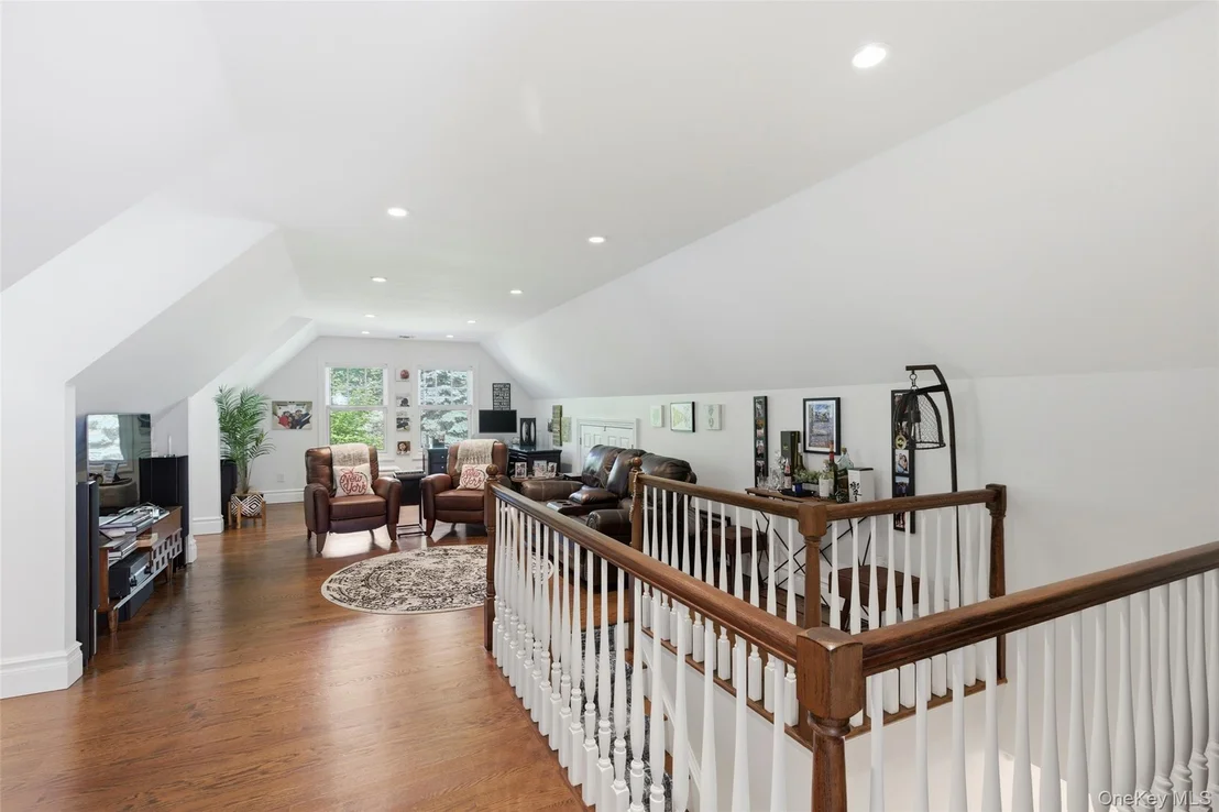 Photo of 77 Mud Road