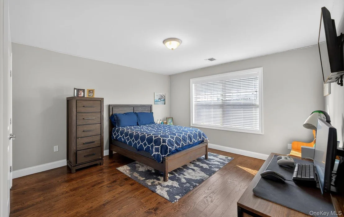 Photo of 805 Pine Place