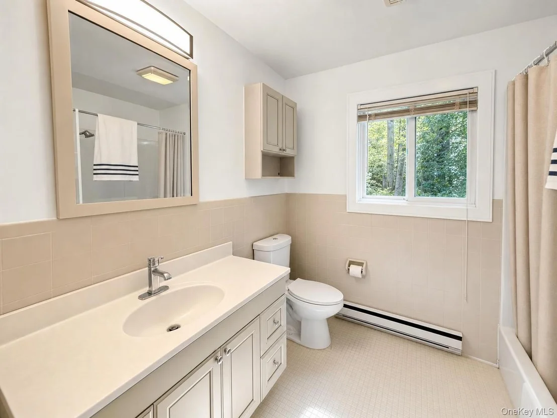 Photo of 33 Buckingham Circle