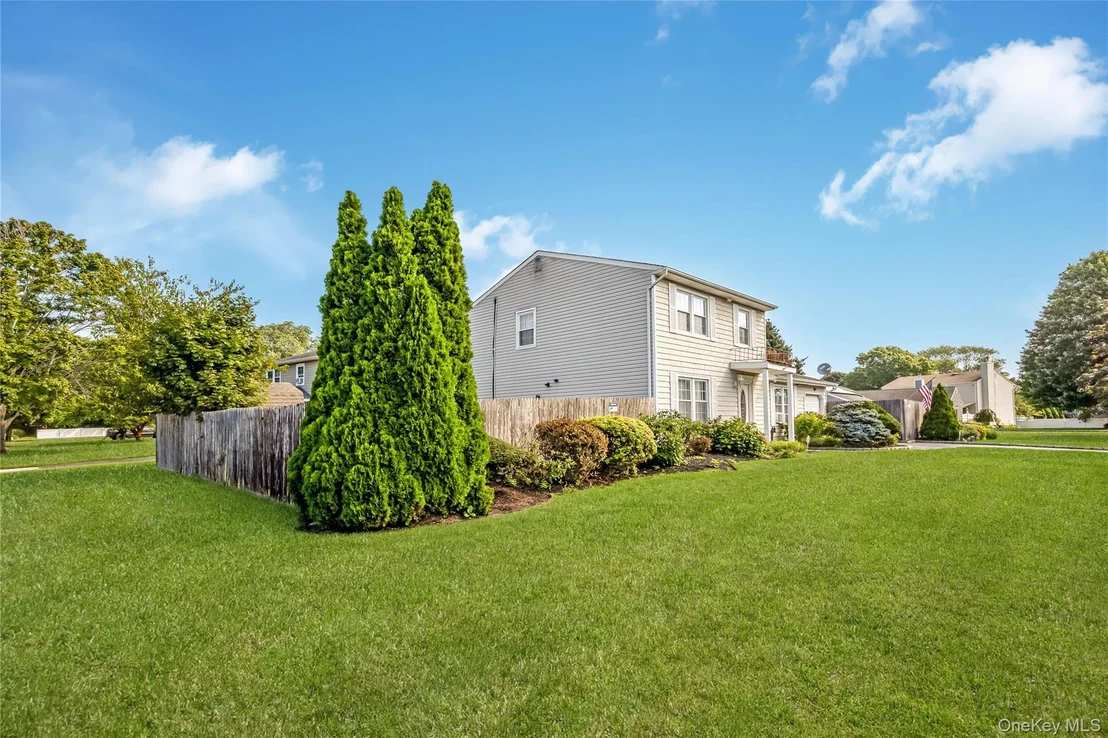 Photo of 11 Shade Tree Lane