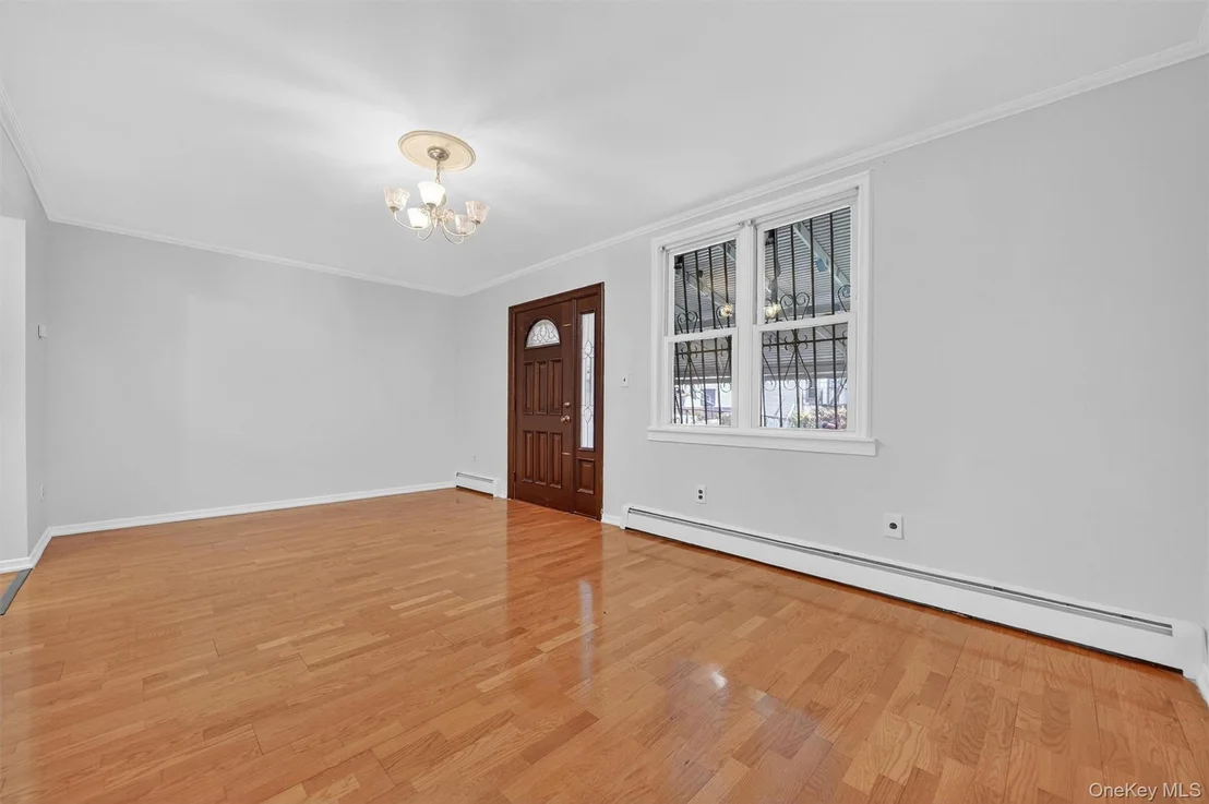 Photo of 1042 Fox Street